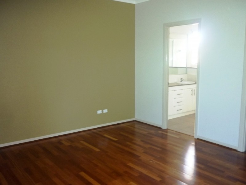 4 COOLIBAH STREET, Heathwood QLD 4110