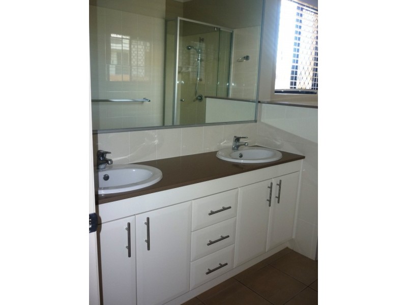 4 COOLIBAH STREET, Heathwood QLD 4110