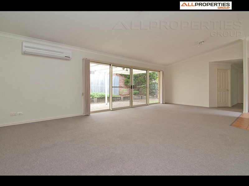 4 Toomba Place, Forest Lake QLD 4078