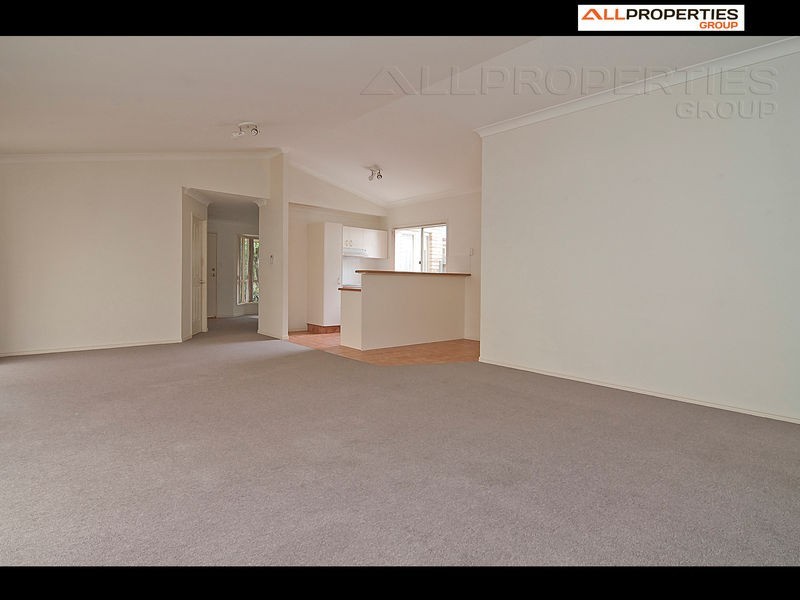 4 Toomba Place, Forest Lake QLD 4078