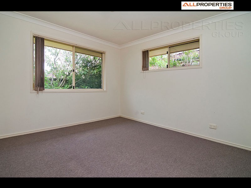 4 Toomba Place, Forest Lake QLD 4078