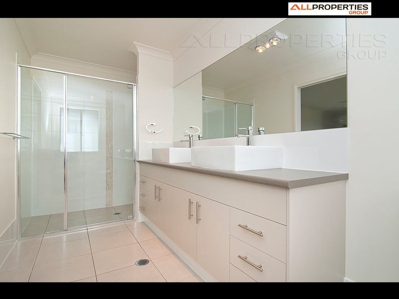 6 Cnr Burke and Wesleyn Court, Logan Village QLD 4207