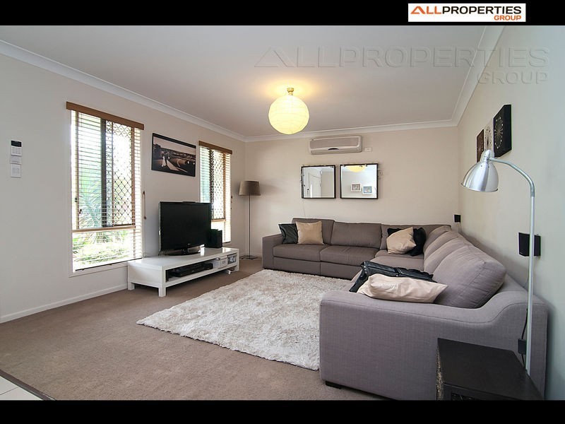 18 Winifred St, Kuraby QLD 4112