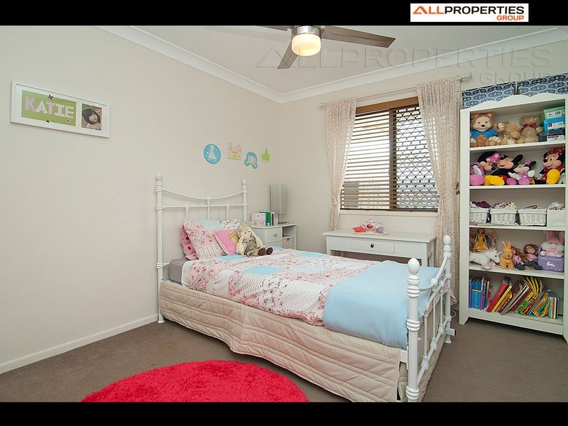 18 Winifred St, Kuraby QLD 4112