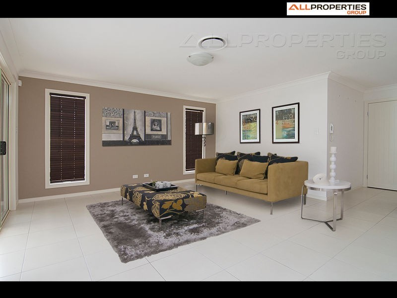 6 Injune Crct, Calamvale QLD 4116