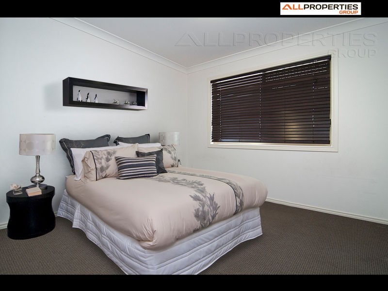 6 Injune Crct, Calamvale QLD 4116