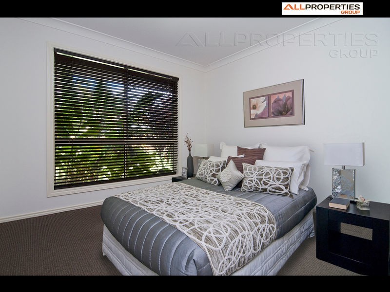 6 Injune Crct, Calamvale QLD 4116