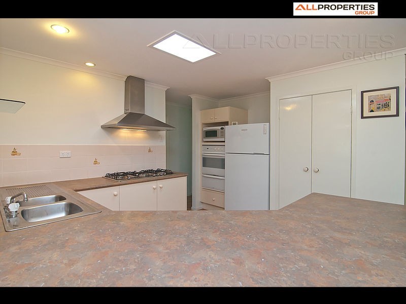 1 Acorn Circuit, Forest Lake QLD 4078