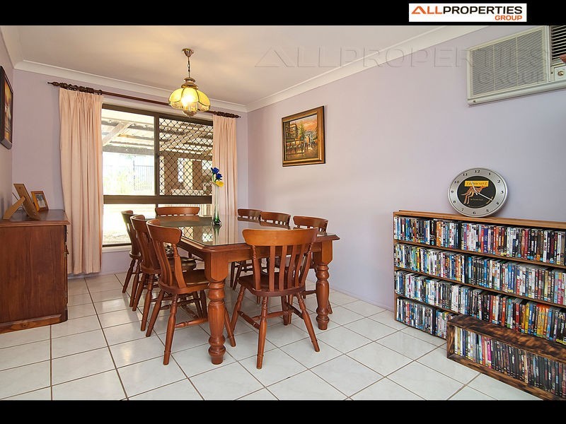 58 OWENS CRESCENT, Regents Park QLD 4118