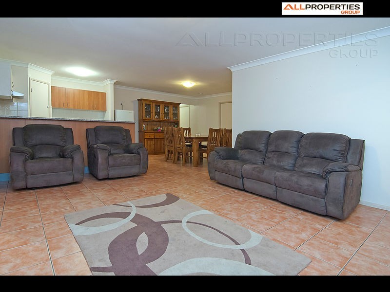 18 Daniella Drive, Marsden QLD 4132