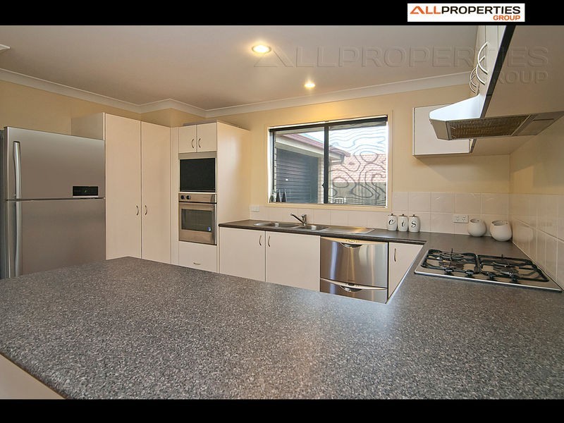24 Buckley Drive, Drewvale QLD 4116