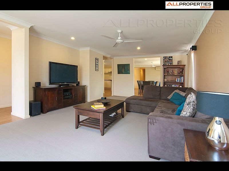24 Buckley Drive, Drewvale QLD 4116