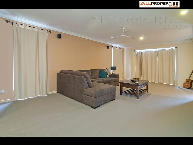 24 Buckley Drive, Drewvale QLD 4116