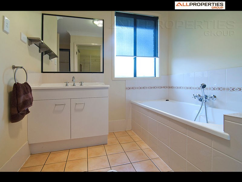 24 Buckley Drive, Drewvale QLD 4116