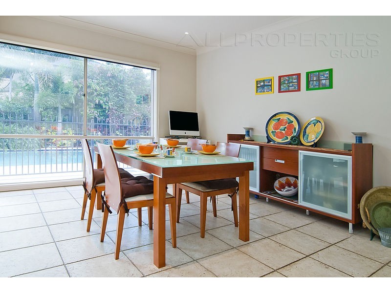 9 Stonyfell Place, Forest Lake QLD 4078