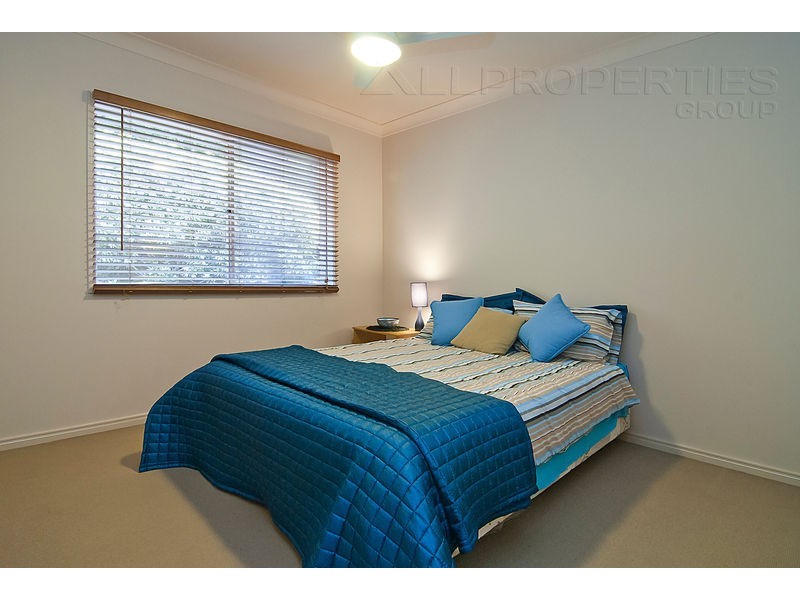 9 Stonyfell Place, Forest Lake QLD 4078