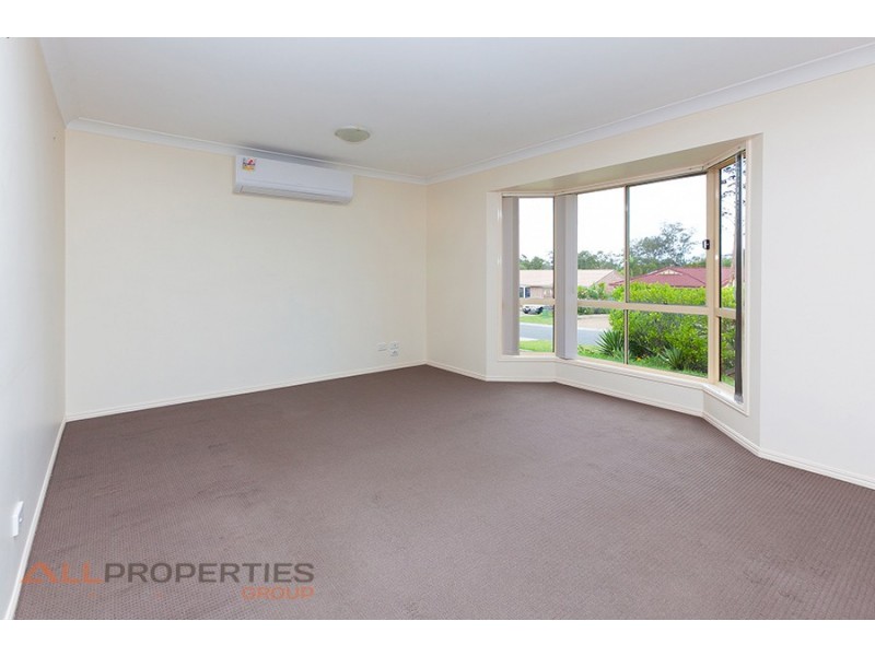 17 Paddies Crescent, Crestmead QLD 4132