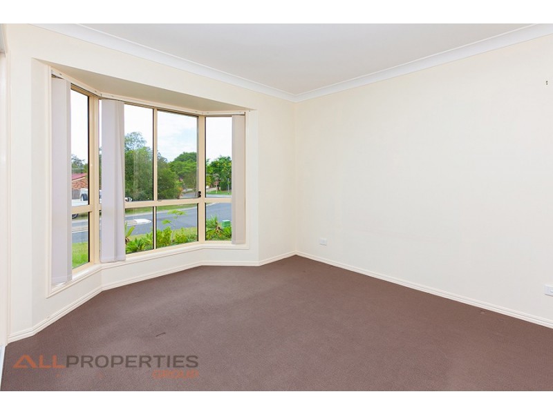 17 Paddies Crescent, Crestmead QLD 4132