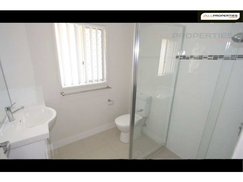 10 Bowen Place, Blackstone QLD 4304