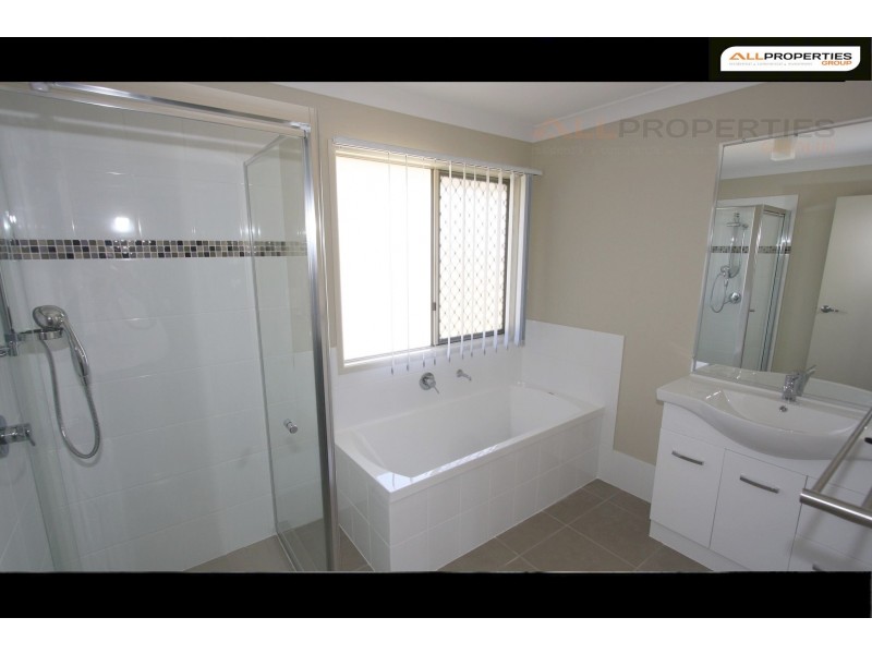 98 High Street, Blackstone QLD 4304