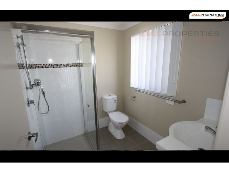 98 High Street, Blackstone QLD 4304