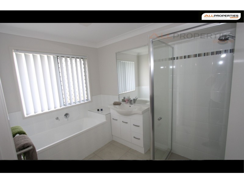 11 Goddards Road, Yamanto QLD 4305