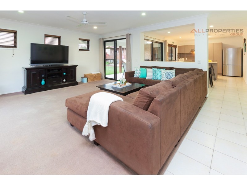 24 Fairweather Street, Berrinba QLD 4117