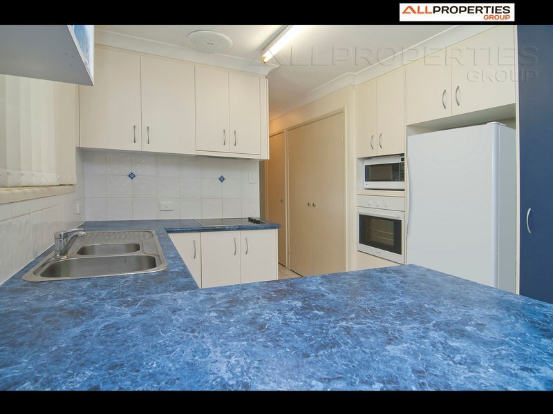 5 COSWAY STREET, Hillcrest QLD 4118