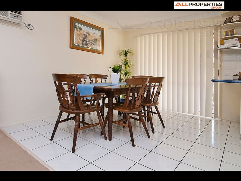 5 COSWAY STREET, Hillcrest QLD 4118