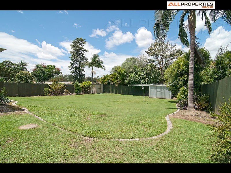 5 COSWAY STREET, Hillcrest QLD 4118