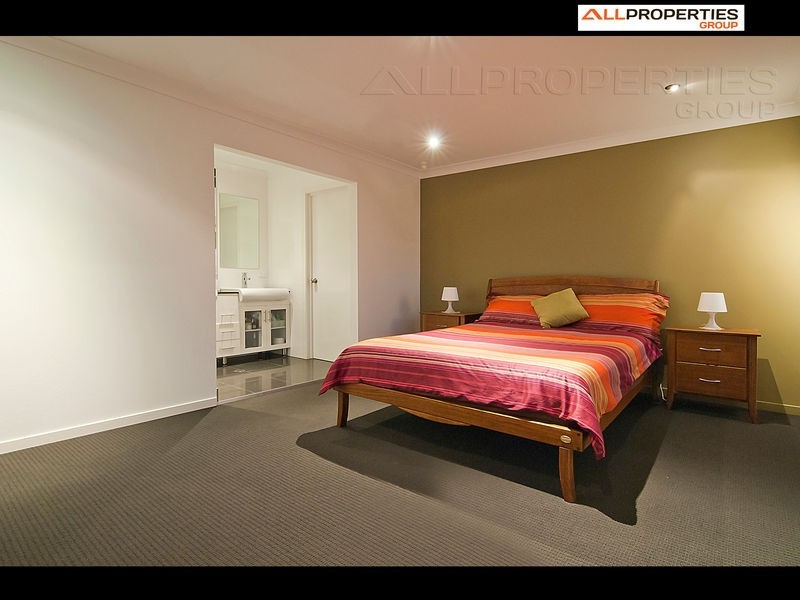 13 Bridgewater Close, Drewvale QLD 4116