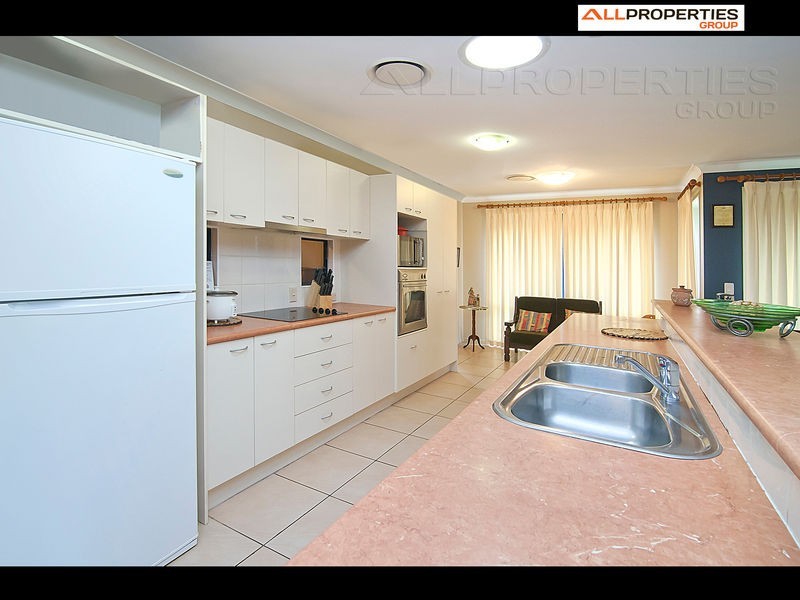 37 Talisker Pl, Parkinson QLD 4115