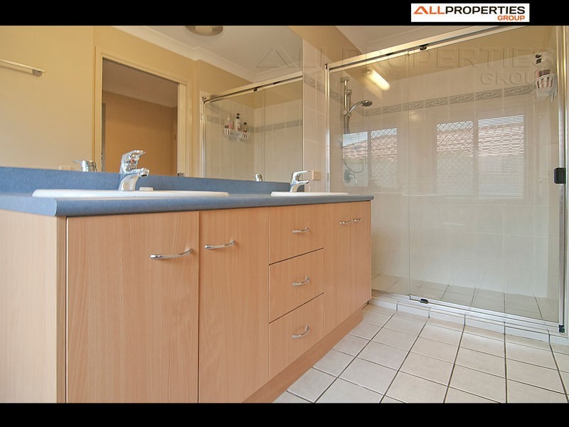 37 Talisker Pl, Parkinson QLD 4115