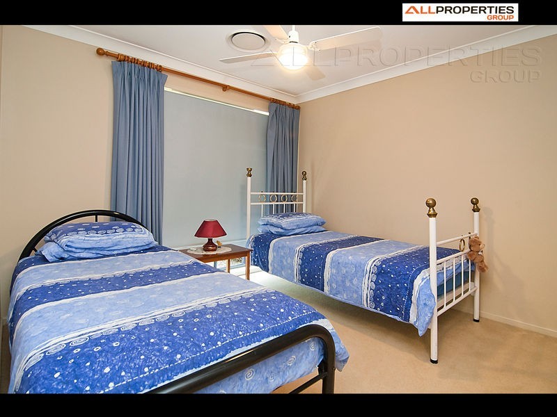 37 Talisker Pl, Parkinson QLD 4115