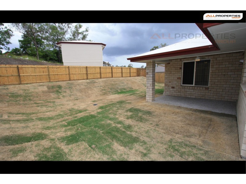 14 Bowen Place, Blackstone QLD 4304