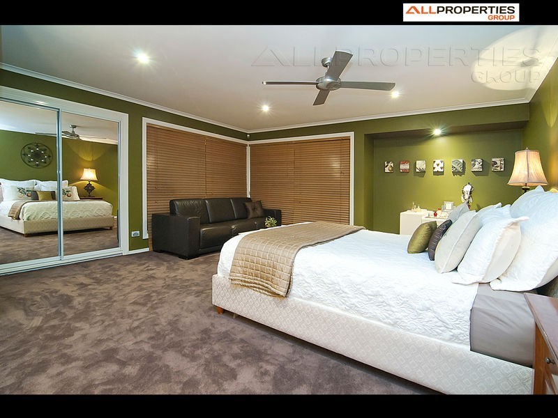 1 Mangaroon Court, Shailer Park QLD 4128