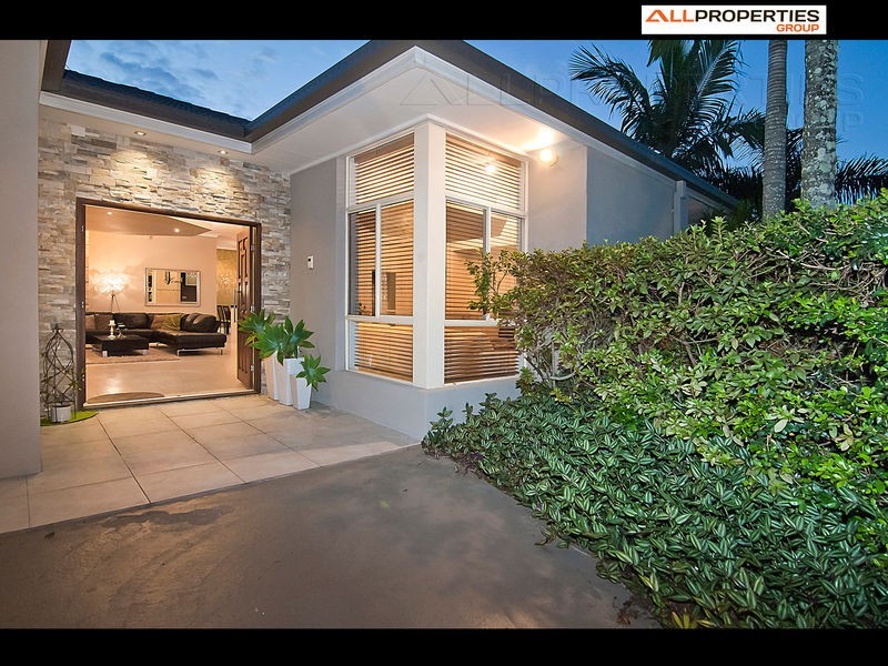 1 Mangaroon Court, Shailer Park QLD 4128
