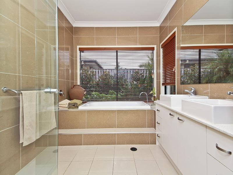 12  Cypress St, Heathwood QLD 4110