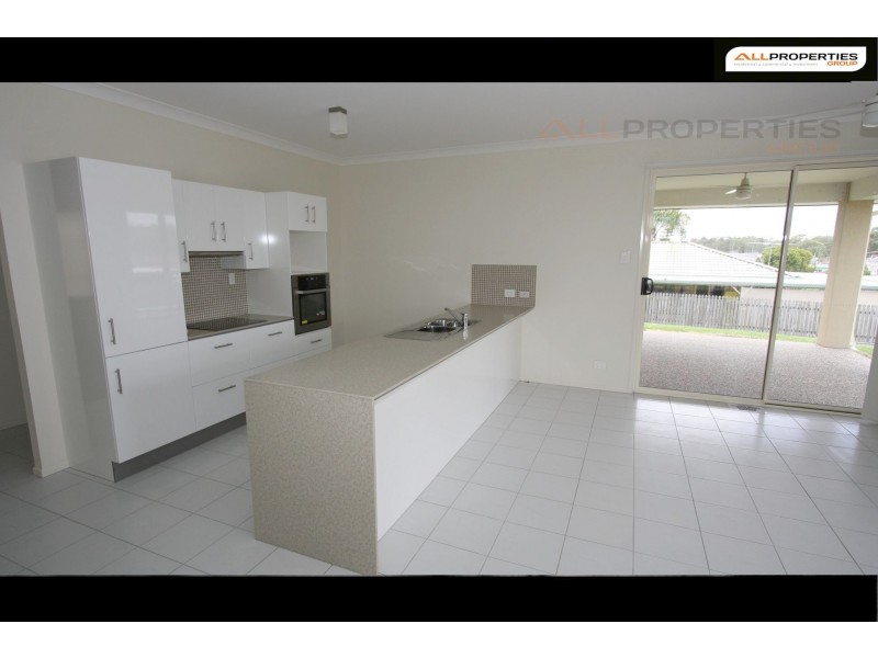 11 Lilly Court, Yamanto QLD 4305