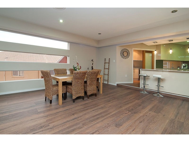 21 Farzana Place, Underwood QLD 4119