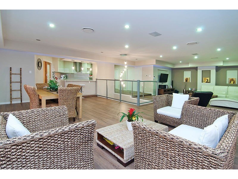 21 Farzana Place, Underwood QLD 4119