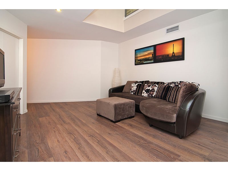 21 Farzana Place, Underwood QLD 4119