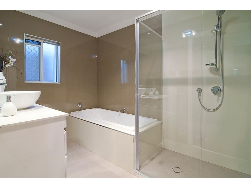 21 Farzana Place, Underwood QLD 4119