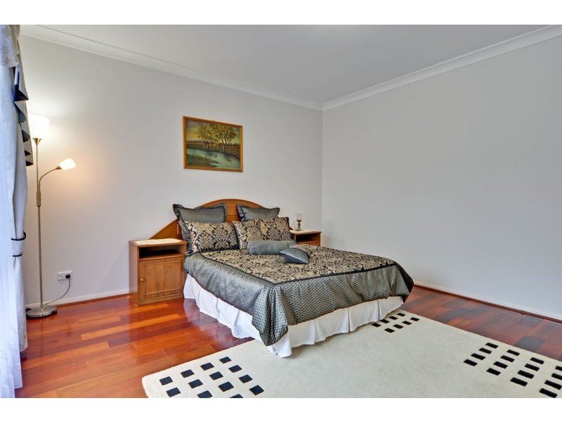 2 Ironbark Place, Heathwood QLD 4110