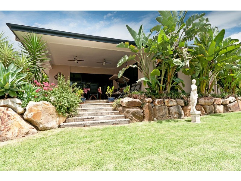 2 Ironbark Place, Heathwood QLD 4110