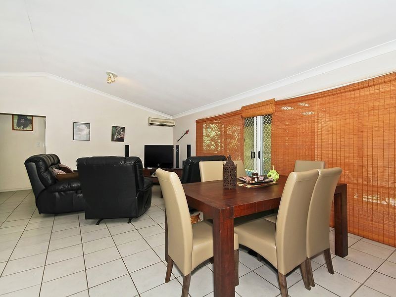 37 Brooklands Cct, Forest Lake QLD 4078