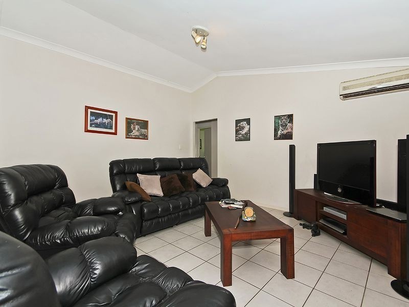 37 Brooklands Cct, Forest Lake QLD 4078