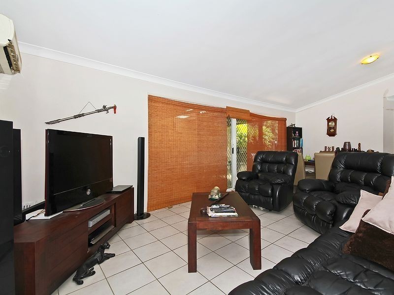 37 Brooklands Cct, Forest Lake QLD 4078