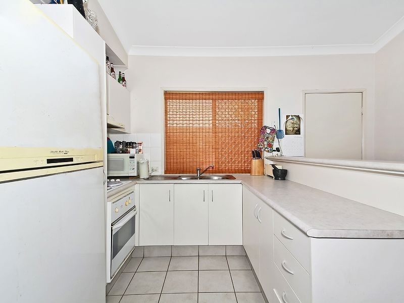 37 Brooklands Cct, Forest Lake QLD 4078