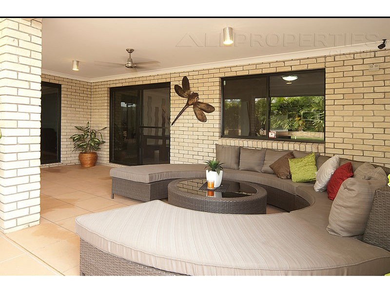 49 Laurel Street, Heathwood QLD 4110